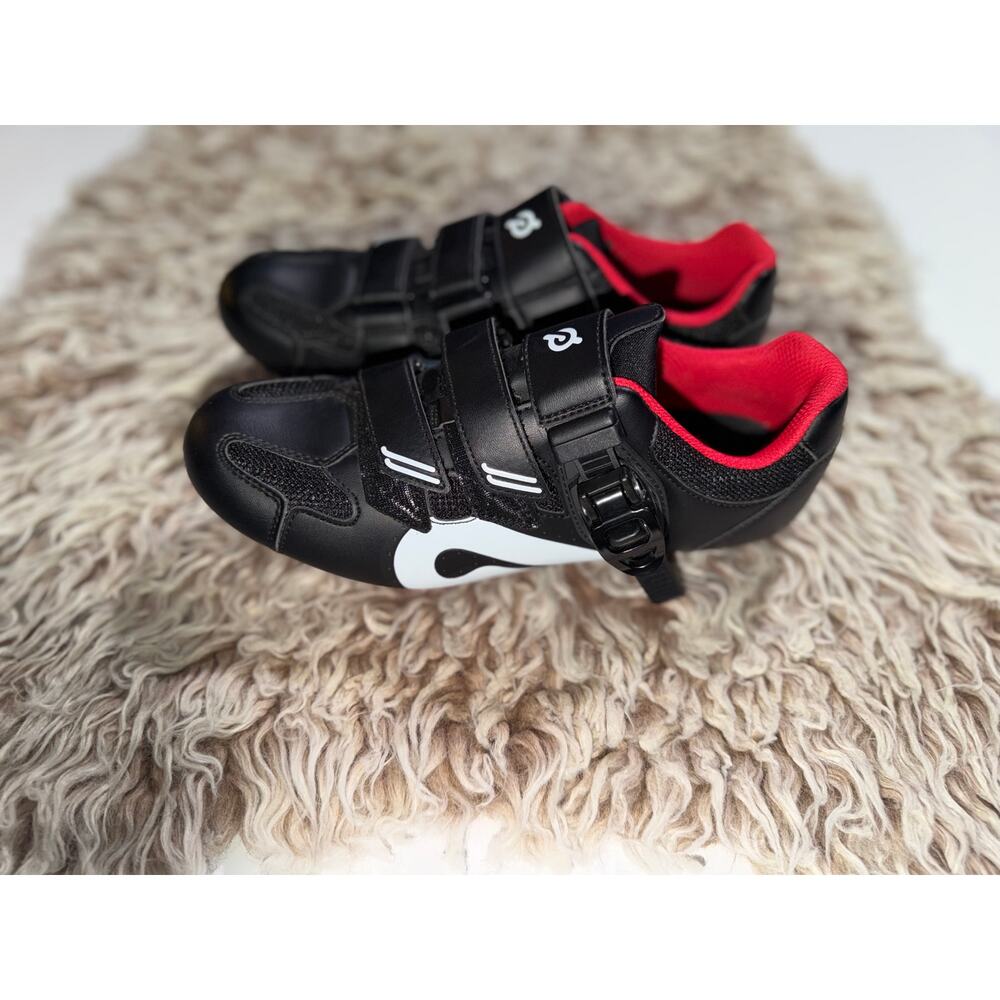 Peloton black & red cycling shoes - Picture 10 of 16